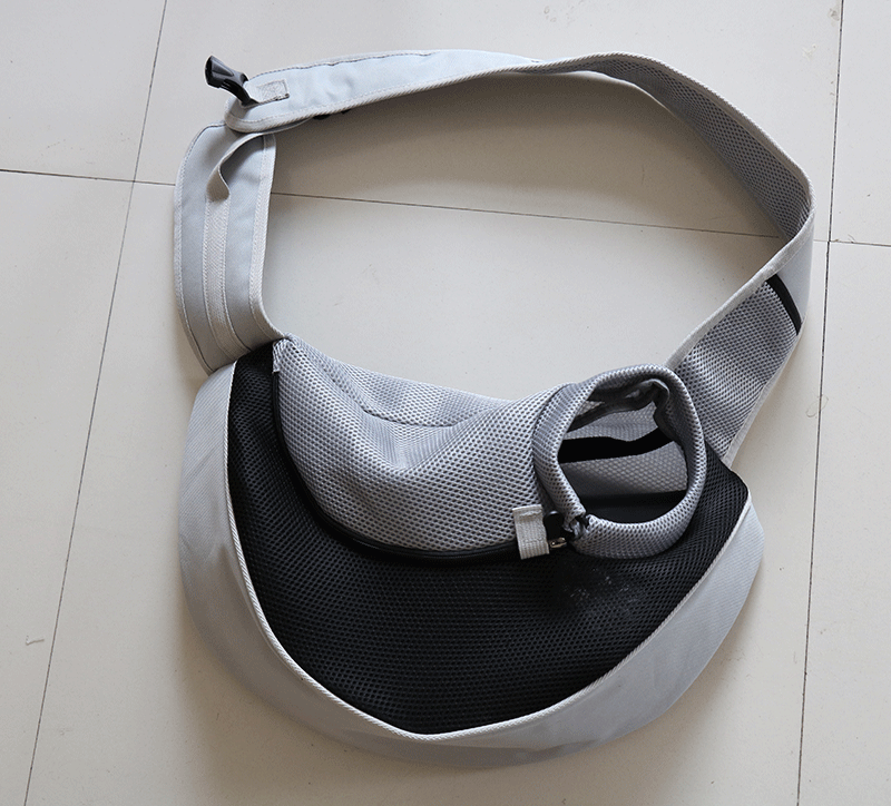 Breathable Pet Carrier Sling – Hands-Free Mesh Shoulder Pouch