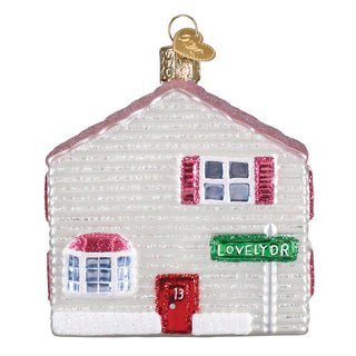 Lovely Doll House Ornament – Cute Miniature Decor for Home & Kids