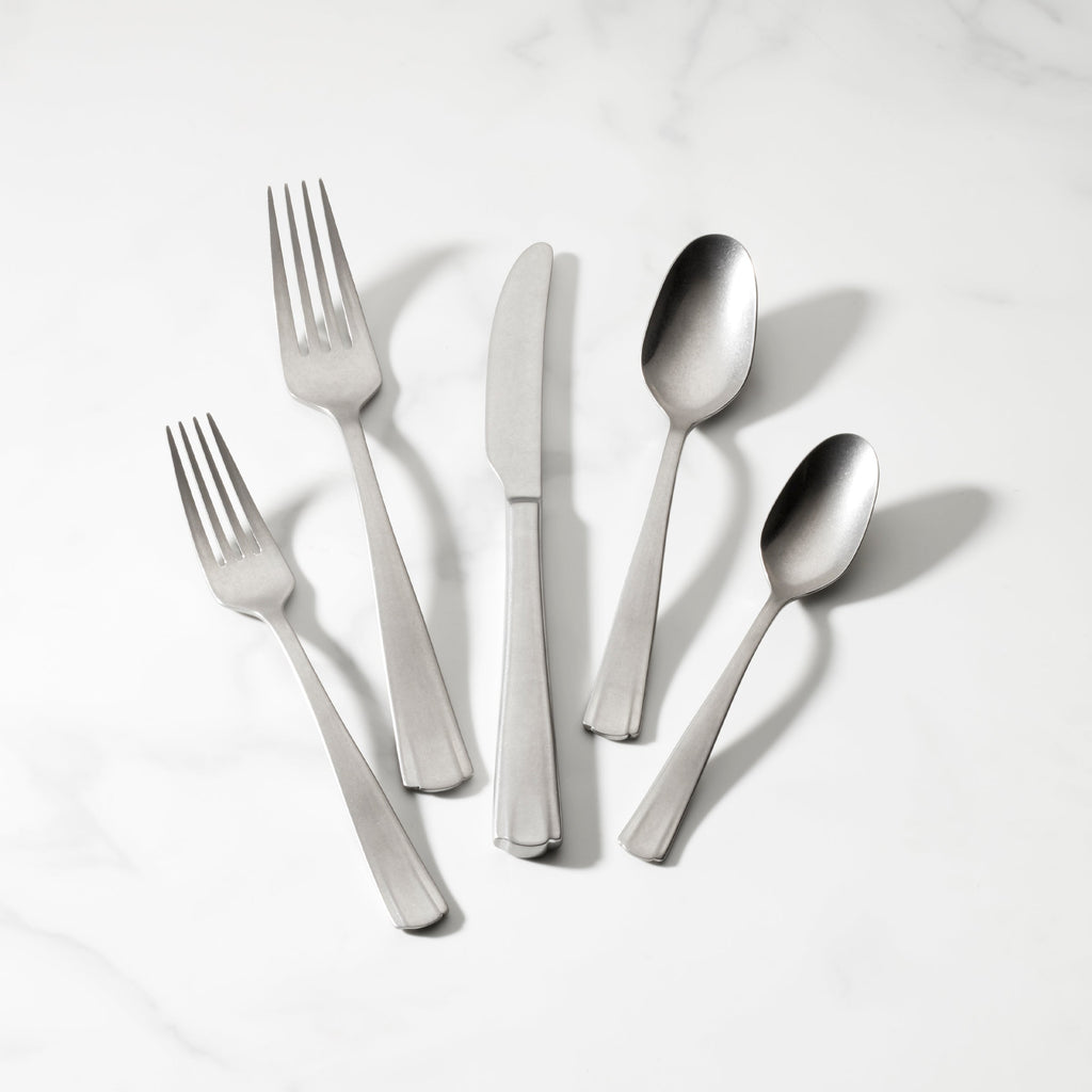 Lenox French Perle Scallop Vintage 65-Piece Flatware Set, 18/10 stainless steel