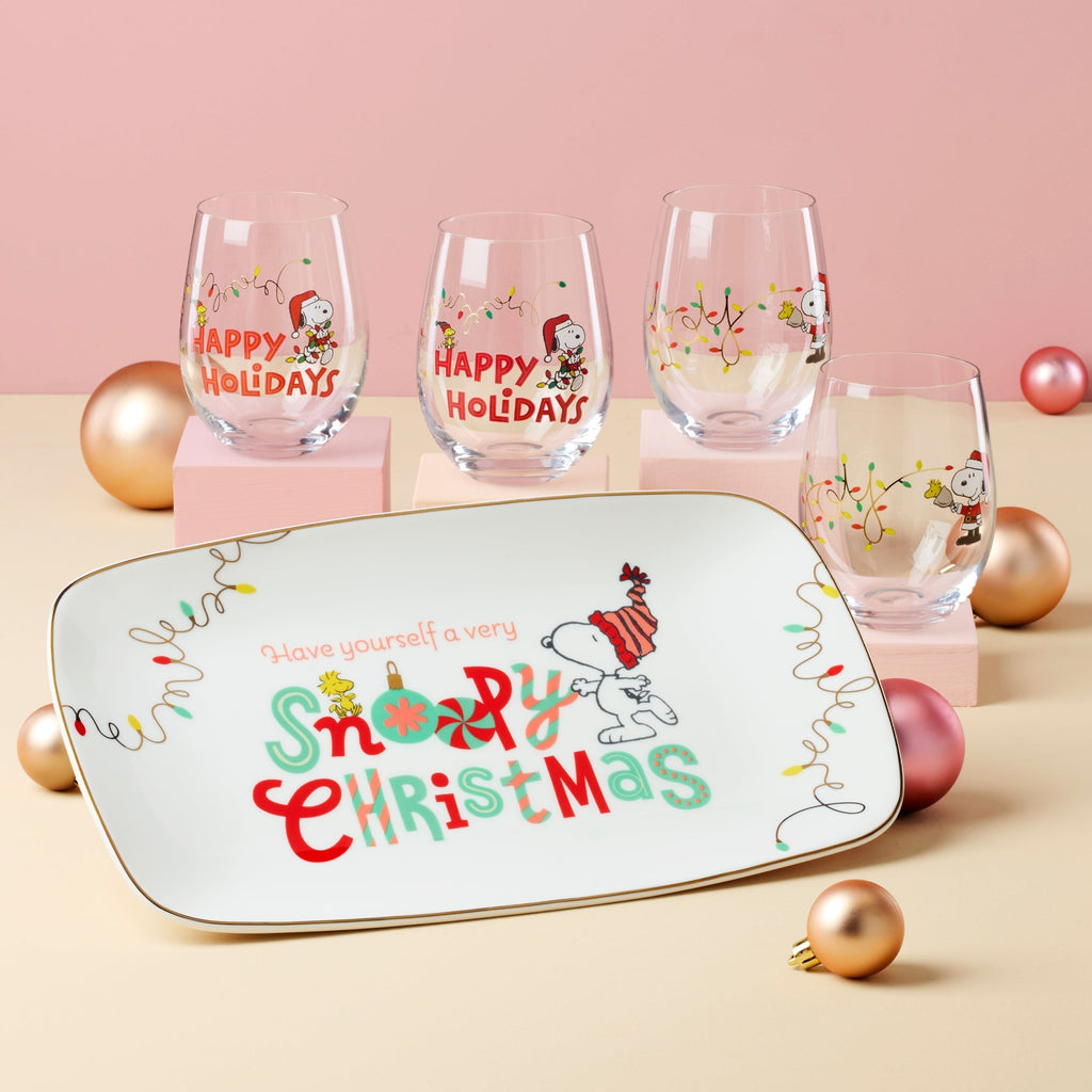 Lenox Snoopy Christmas Hors d'Oeuvre Tray, porcelain (view 3)