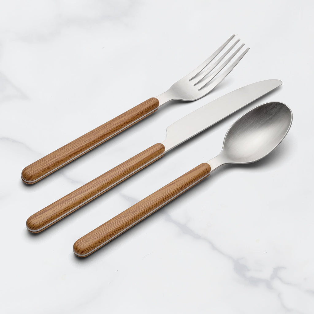 Oneida 24 Seven Mirror Faux Wood Handle 12-Piece Flatware Set, 18/0 stainless steel