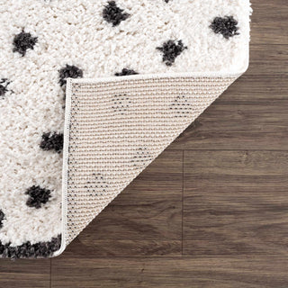 Chaia Dotted Black White Plush Rug – Modern Patterned Living Room Rug