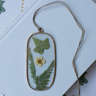 Buttercup Squoval Pressed Floral Hanging Pendant