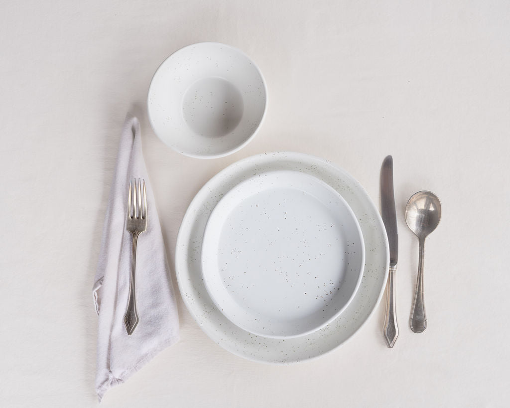 HAAND Skali Coupe 3-Piece Dinner Setting – Handcrafted Porcelain Place Setting