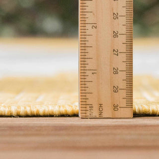 Djugun Yellow Outdoor Rug – Bright Durable Weather-Resistant Patio Carpet