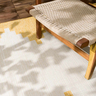 Djugun Yellow Outdoor Rug – Bright Durable Weather-Resistant Patio Carpet