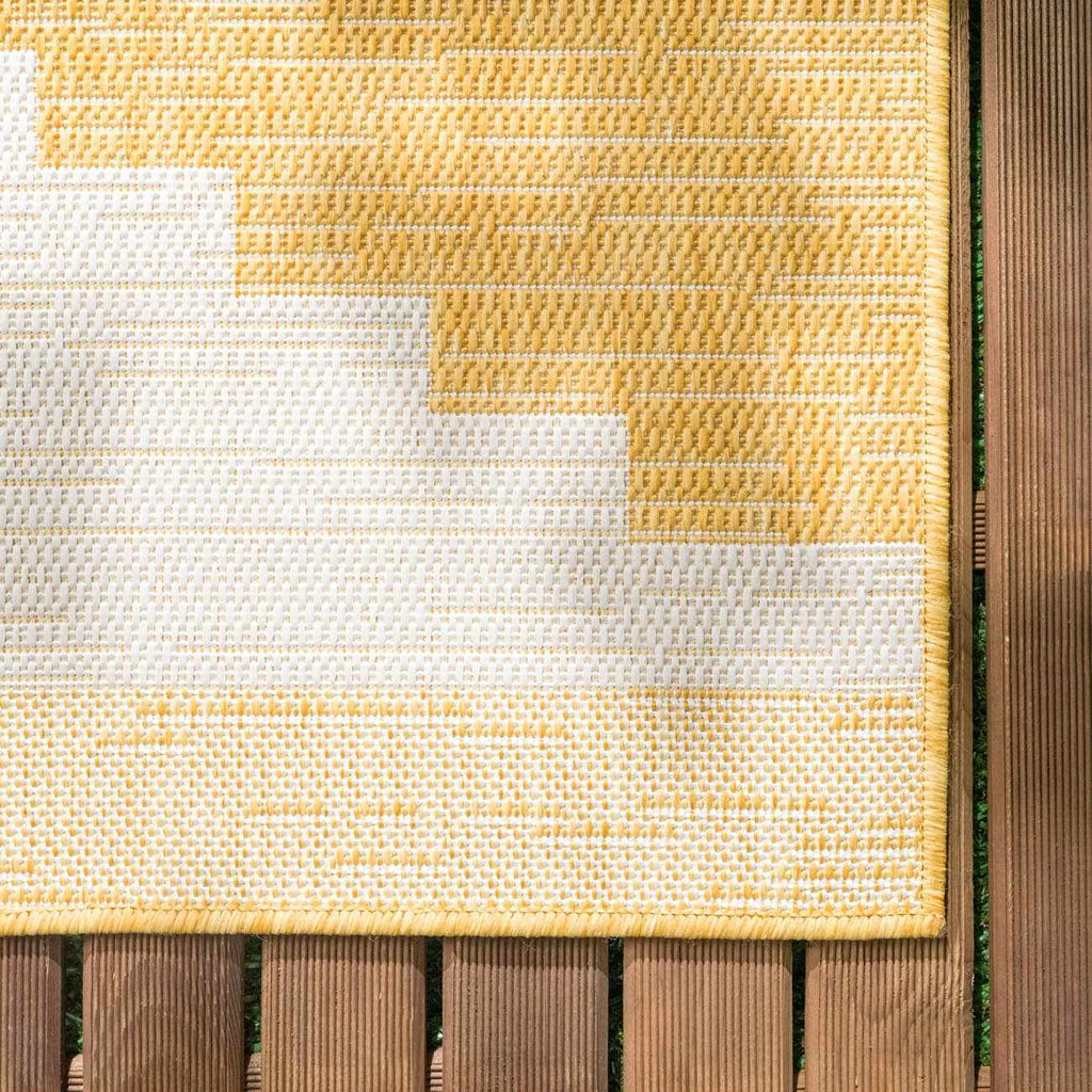 Djugun Yellow Outdoor Rug – Bright Durable Weather-Resistant Patio Carpet