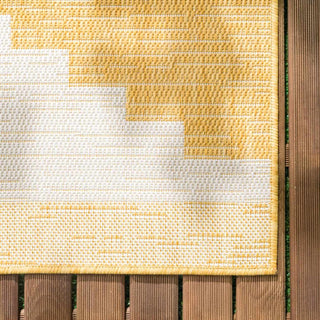 Djugun Yellow Outdoor Rug – Bright Durable Weather-Resistant Patio Carpet