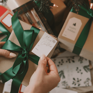 Holiday Classic Christmas Gift Tags – Set of 60