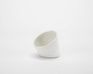 HAAND Salt Pinch – Handcrafted Porcelain Salt Cellar