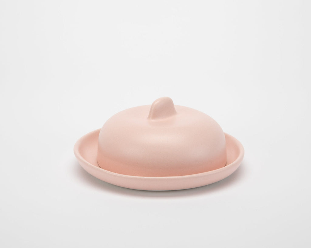 HAAND Butter Dish – Handcrafted Porcelain Butter Keeper