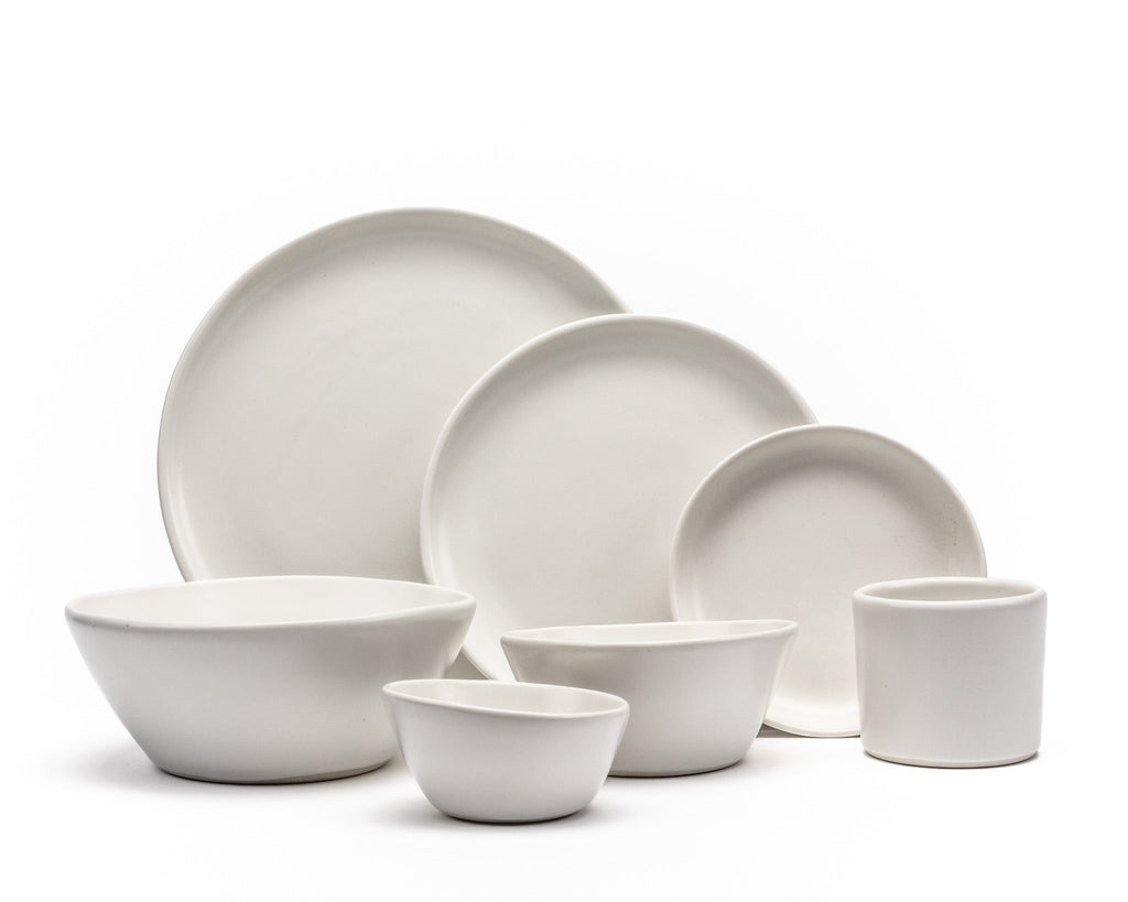 HAAND Hestia 7-Piece Dinner Setting – Handcrafted Porcelain Dinnerware Set