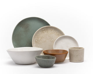 HAAND Hestia 7-Piece Dinner Setting – Handcrafted Porcelain Dinnerware Set
