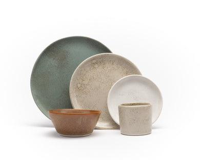 HAAND Hestia 5-Piece Dinner Setting – Handcrafted Porcelain Dinnerware Set