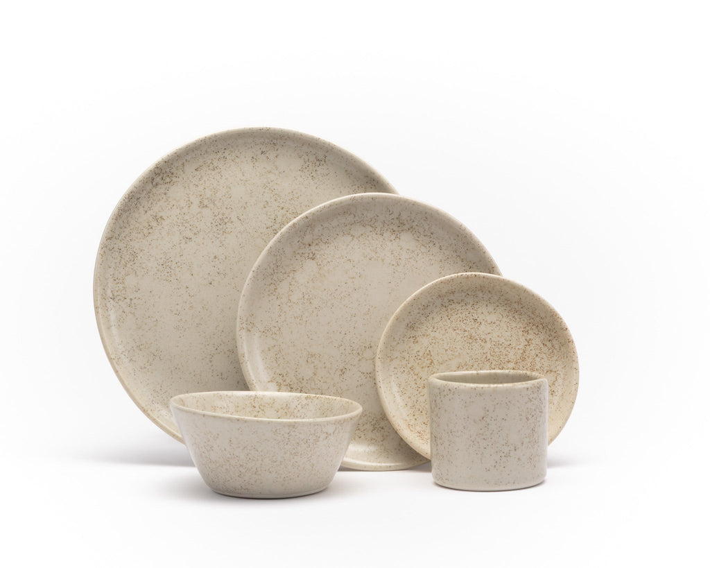 HAAND Hestia 5-Piece Dinner Setting – Handcrafted Porcelain Dinnerware Set