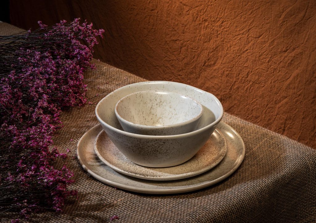 HAAND Hestia 4-Piece Dinner Setting – Handcrafted Porcelain Dinnerware Set