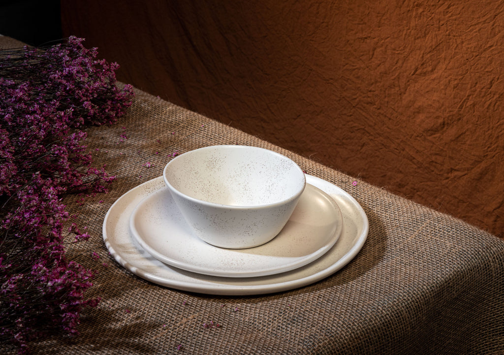 HAAND Hestia 3-Piece Dinner Setting – Handcrafted Porcelain Place Setting