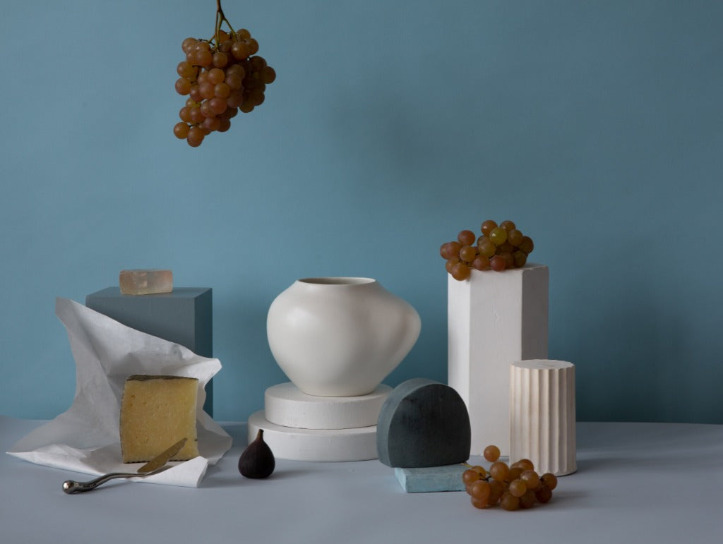 HAAND Large Pebble Vase – Handcrafted Porcelain Floral Vase