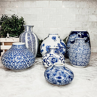Samira Blue & White Chinoiserie Porcelain Vases – Hand-Painted Collection