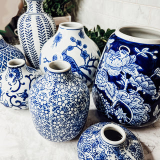 Samira Blue & White Chinoiserie Porcelain Vases – Hand-Painted Collection