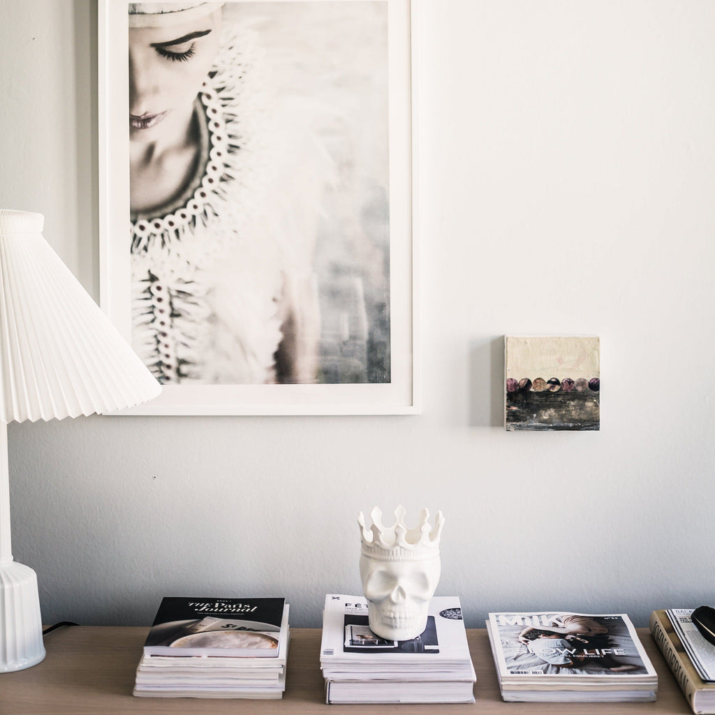 White Louise Skull Candle – Artistic Skull Candle for Modern Home Décor