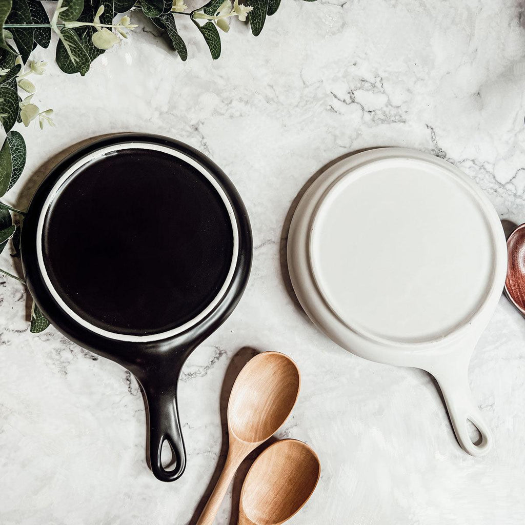 Funny “Stir the Pot” Spoon Rest with Wooden Spoon – Porcelain Kitchen Spoon Holder