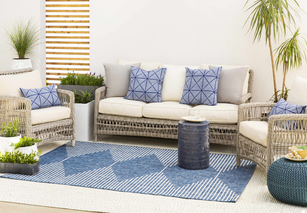 Stephan Navy Outdoor Rug – Durable Weather-Resistant Patio Carpet