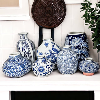 Samira Blue & White Chinoiserie Porcelain Vases – Hand-Painted Collection