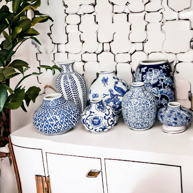 Samira Blue & White Chinoiserie Porcelain Vases – Hand-Painted Collection