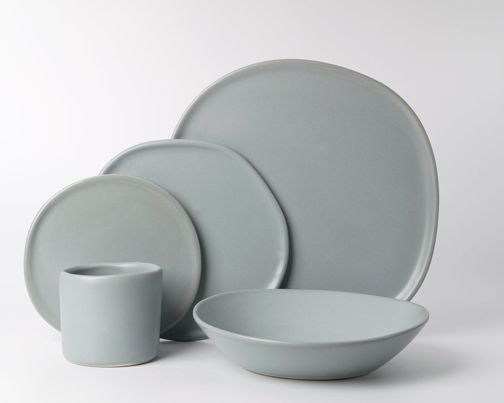 HAAND Ripple 5-Piece Dinner Setting – Handcrafted Porcelain Dinnerware Set