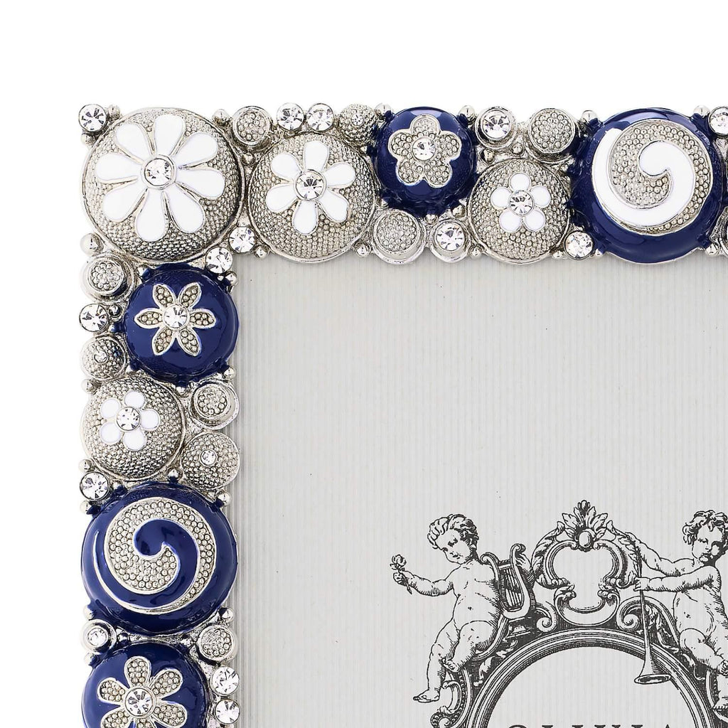Blue & White Charisma 5