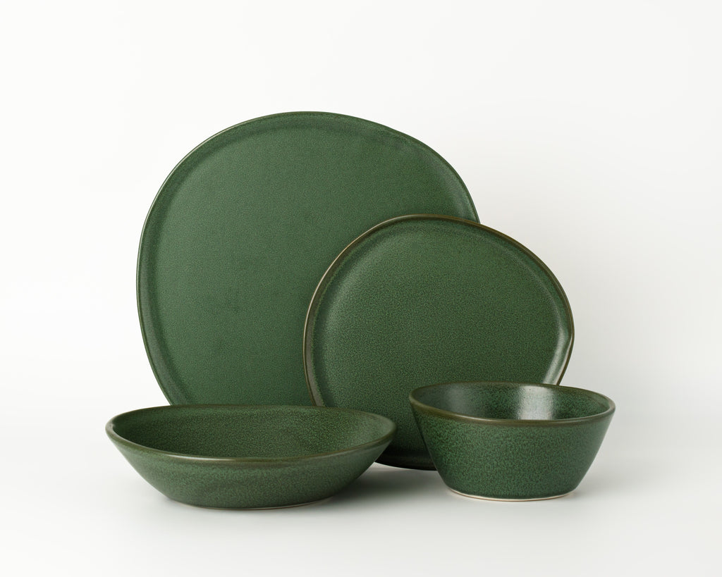 HAAND Ripple 4-Piece Dinner Setting – Handcrafted Porcelain Dinnerware Set