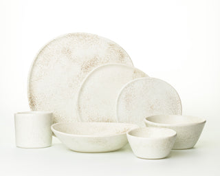 HAAND Ripple 7-Piece Dinner Setting – Handcrafted Porcelain Dinnerware Set