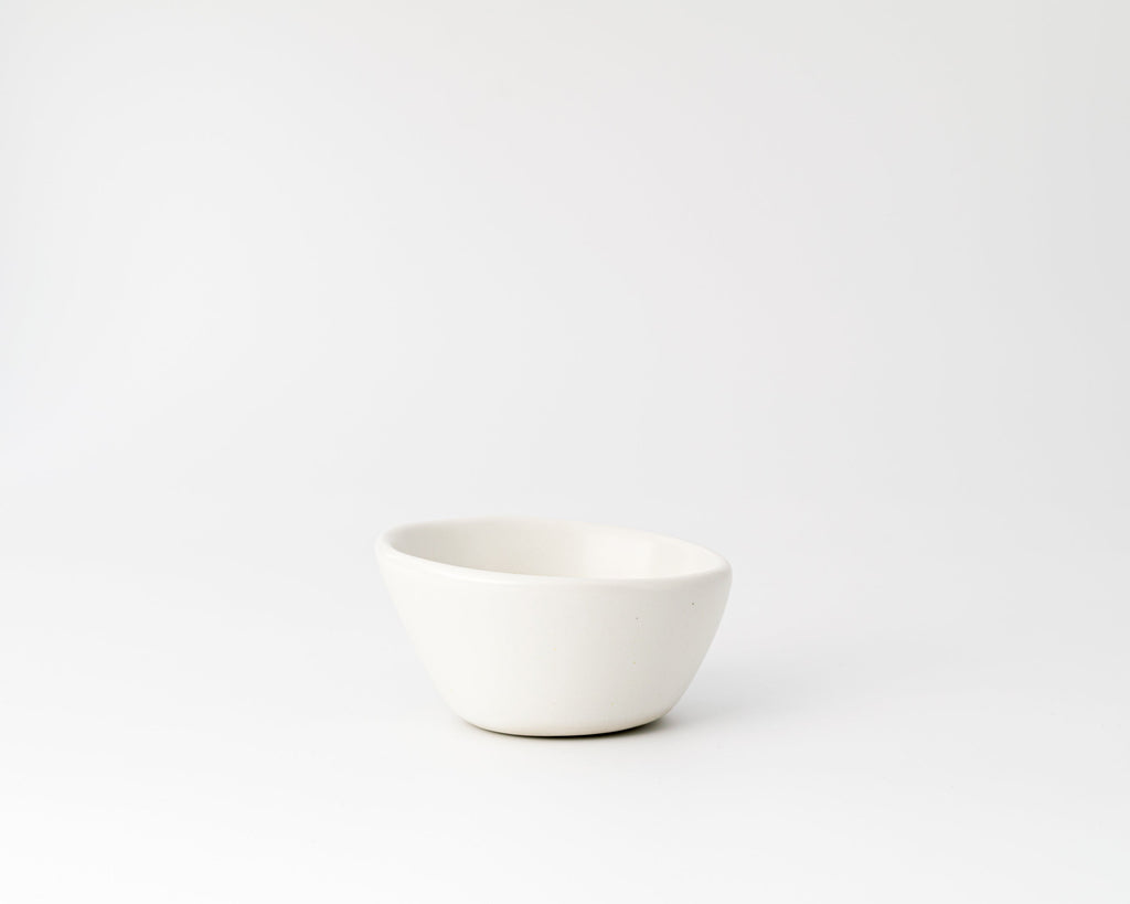 HAAND Ripple 7-Piece Dinner Setting – Handcrafted Porcelain Dinnerware Set