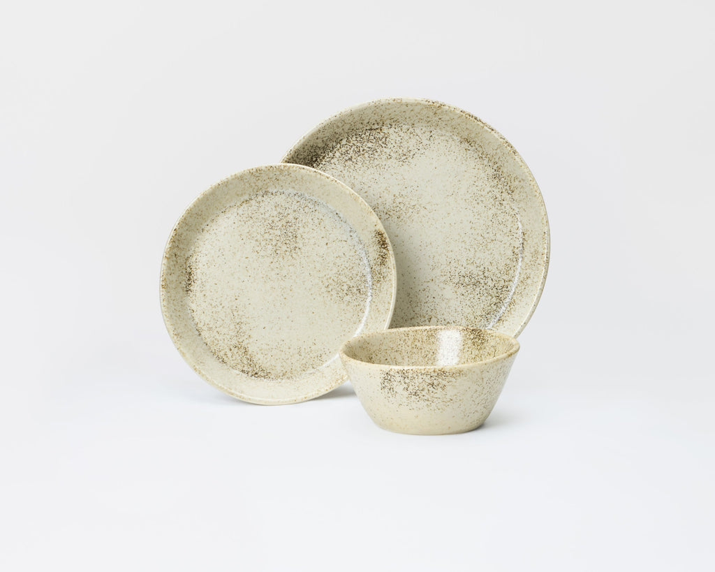 HAAND Skali Coupe 3-Piece Dinner Setting – Handcrafted Porcelain Place Setting
