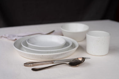 HAAND Skali Coupe 7-Piece Dinner Setting – Handcrafted Porcelain Dinnerware Set