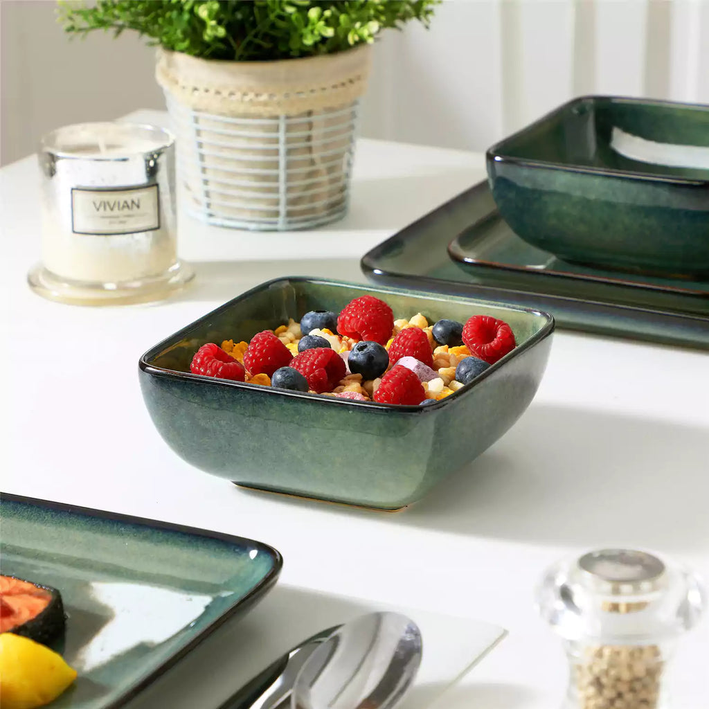 Stern 18 Piece Square Stoneware Dinnerware Set – Service for 6