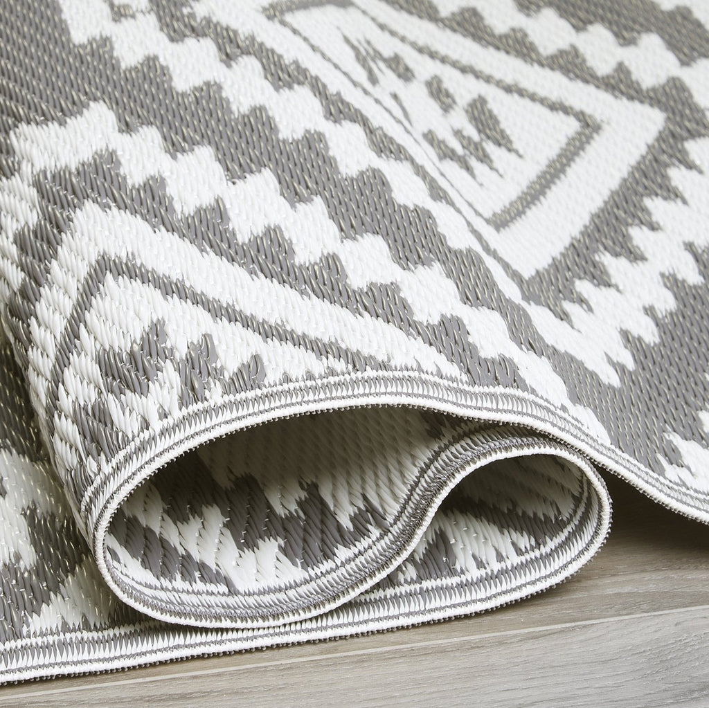 Valencia Southwestern Reversible Outdoor Patio Rug