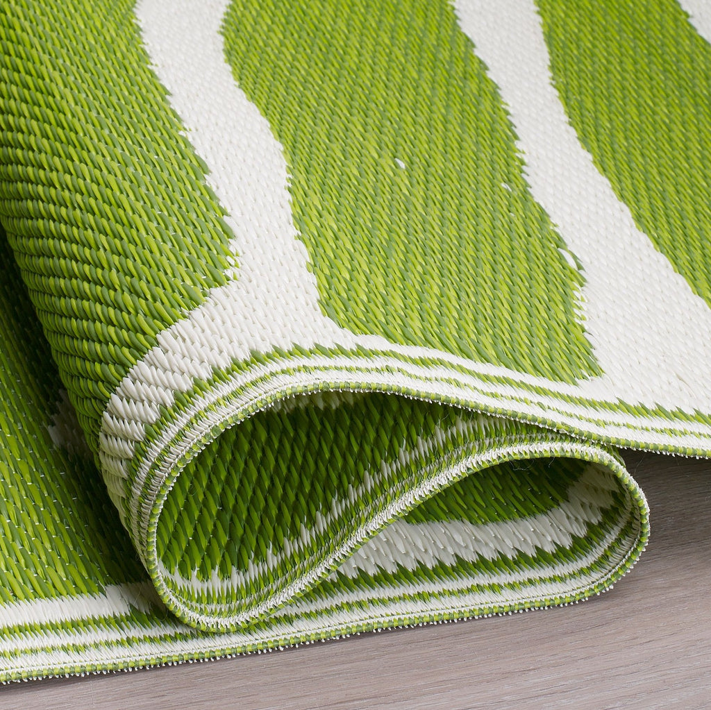 Hilo Green Tropical Leaf Reversible Outdoor Patio Rug