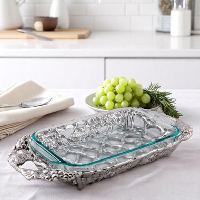 Sculpted Grape Pyrex Holder 3-Qt | Timeless Table Elegance