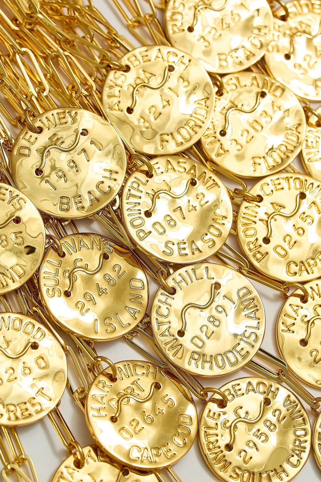 Beach Tag Charm Necklace – 18k Gold Plated