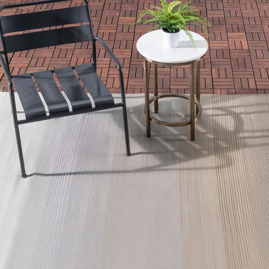 Big Sur Ash Ombre Reversible Outdoor Patio Rug