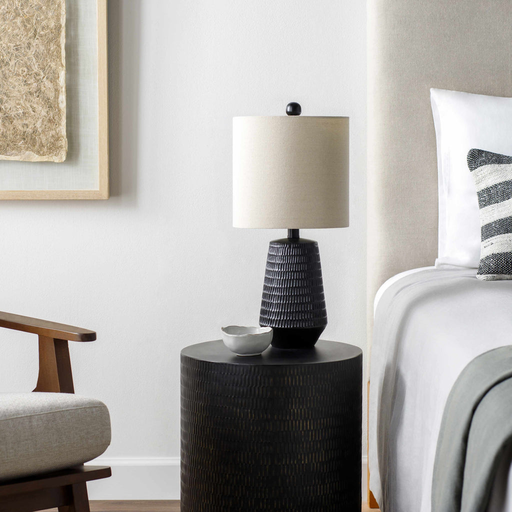 Berehomet Black Table Lamp – Modern Decorative Lighting for Home