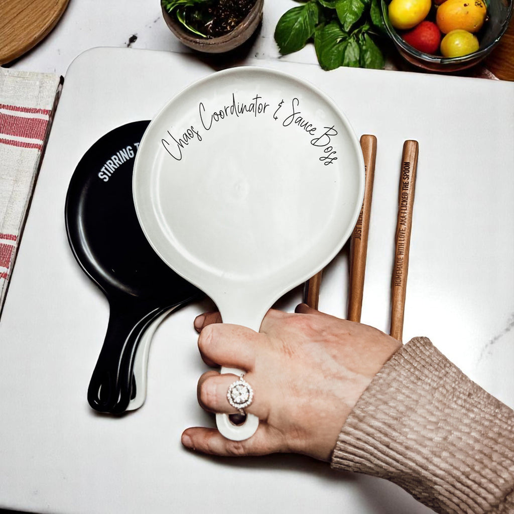 Chaos & Sauce Boss Spoon Rest with Wooden Spoon – Funny Porcelain Kitchen Gift