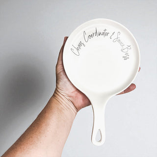 Chaos & Sauce Boss Spoon Rest with Wooden Spoon – Funny Porcelain Kitchen Gift