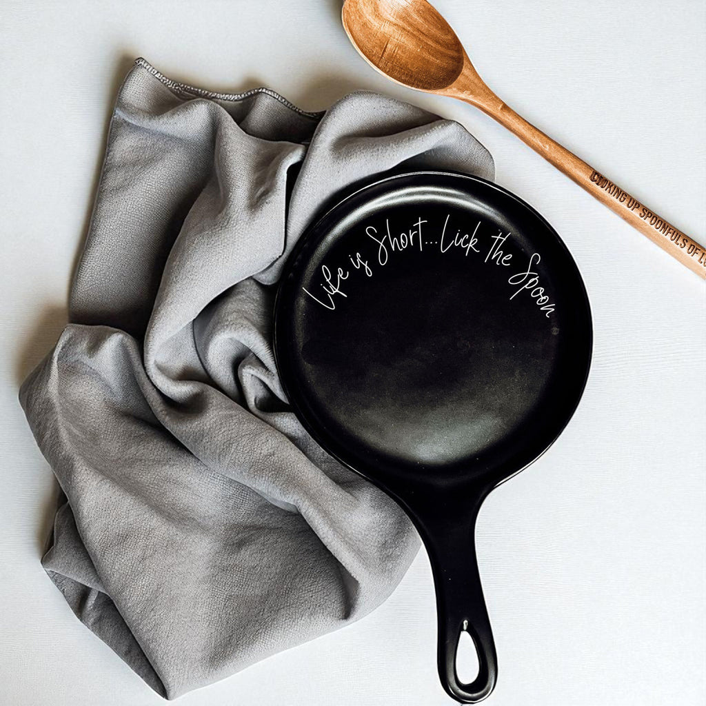 Lick the Spoon Cursive Spoon Rest with Wooden Spoon – Funny Porcelain Kitchen Gift