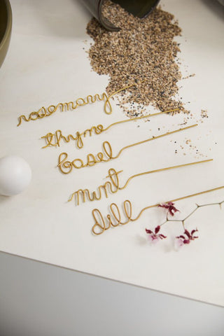 Elegant Gold Wire Herb Markers – Set of 5 (Mint, Rosemary, Basil, Dill & Thyme) - Anara Lifestyle
