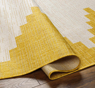 Djugun Yellow Outdoor Rug – Bright Durable Weather-Resistant Patio Carpet