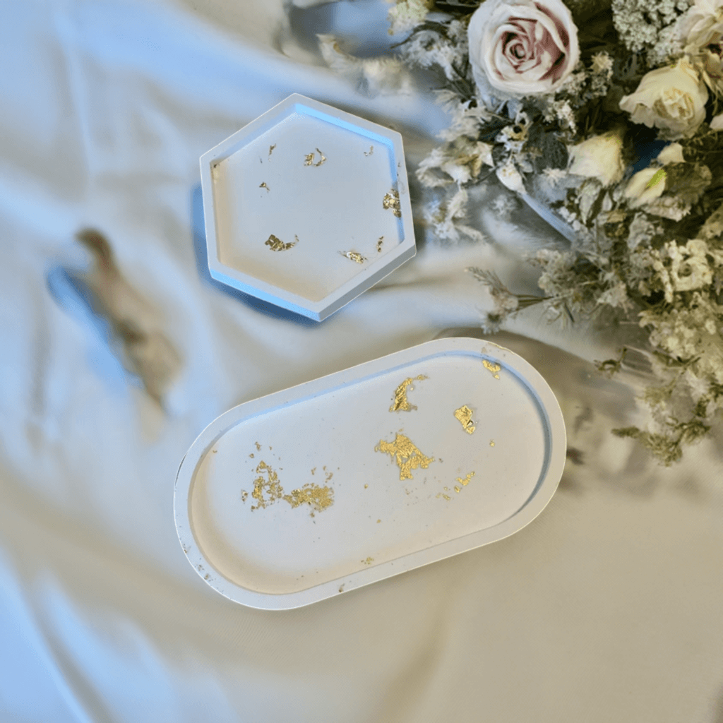 Handmade Jesmonite Tray – Minimalist Decorative Tray