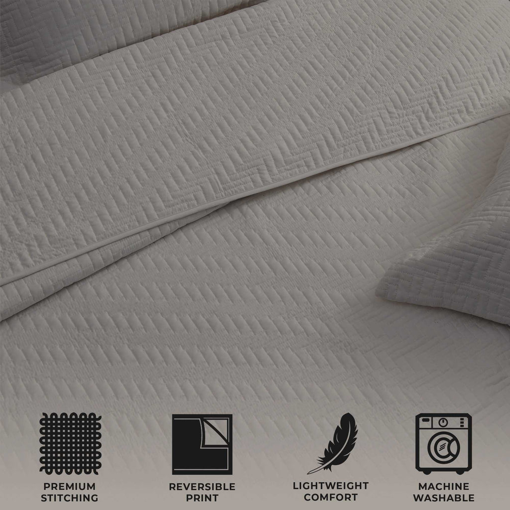 Elegant Herringbone Stitched Quilt Set – Louise Collection (3-Piece)